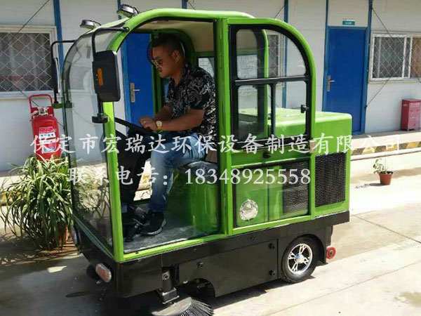 英之杰建筑工程有限公司北京通州區—宏瑞達1660掃地車(chē)案例