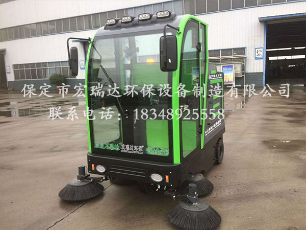 河北宏瑞達工廠(chǎng)掃地車(chē)2150走進(jìn)河南鄭州機械廠(chǎng)