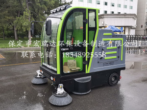 保定宏瑞達2150電動(dòng)掃地車(chē)助力安徽阜陽(yáng)市政道路的清掃工作