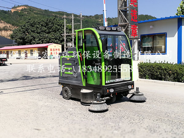 保定宏瑞達2150路面清掃車(chē)助力河南焦作砂石廠(chǎng)的廠(chǎng)區清潔工作