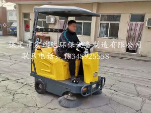 保定宏瑞達路面清掃車(chē)在河南商丘鑄造廠(chǎng)上崗