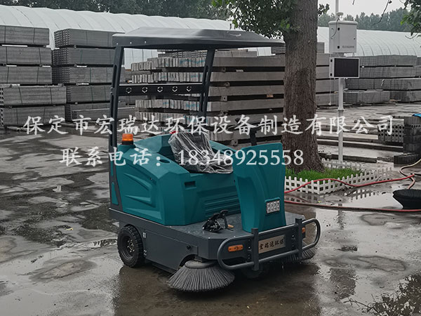 唐山水泥制品廠(chǎng)使用保定宏瑞達電動(dòng)掃地車(chē)案例