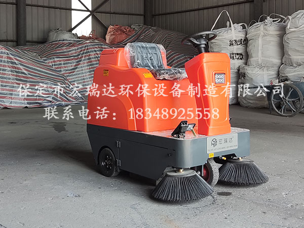 唐山鑄件廠(chǎng)使用保定宏瑞達1250電動(dòng)清掃車(chē)案例